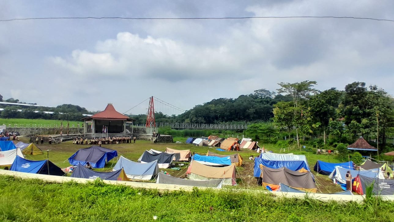 Lapangan Lapangan
